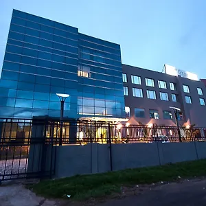 Otel The Golden Plaza, Panchkula
